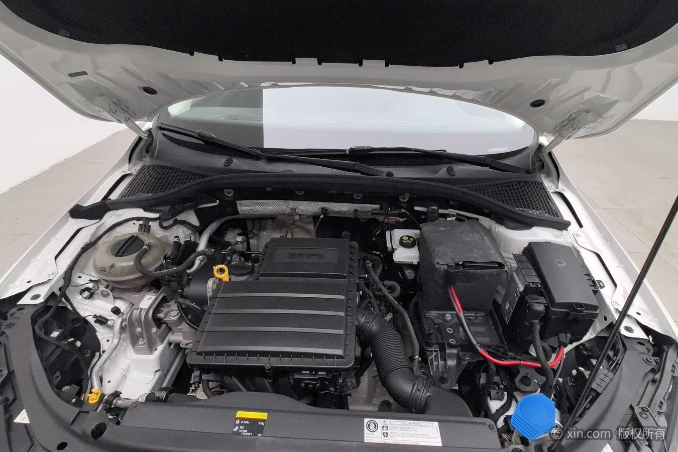 Skoda Octavia 2018 1.6L MT Standard
