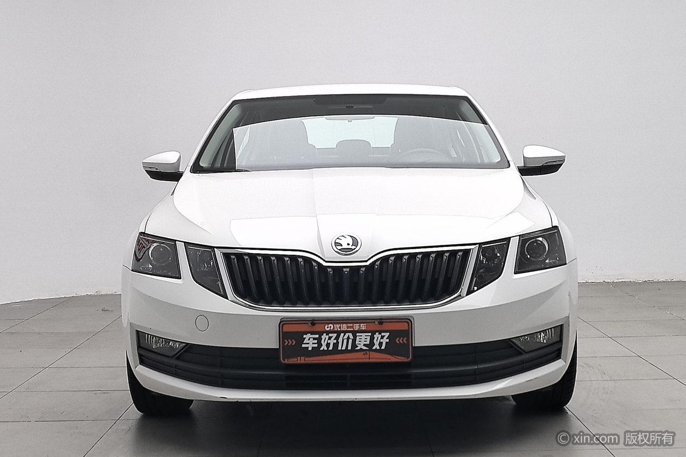 Skoda Octavia 2018 1.6L MT Standard