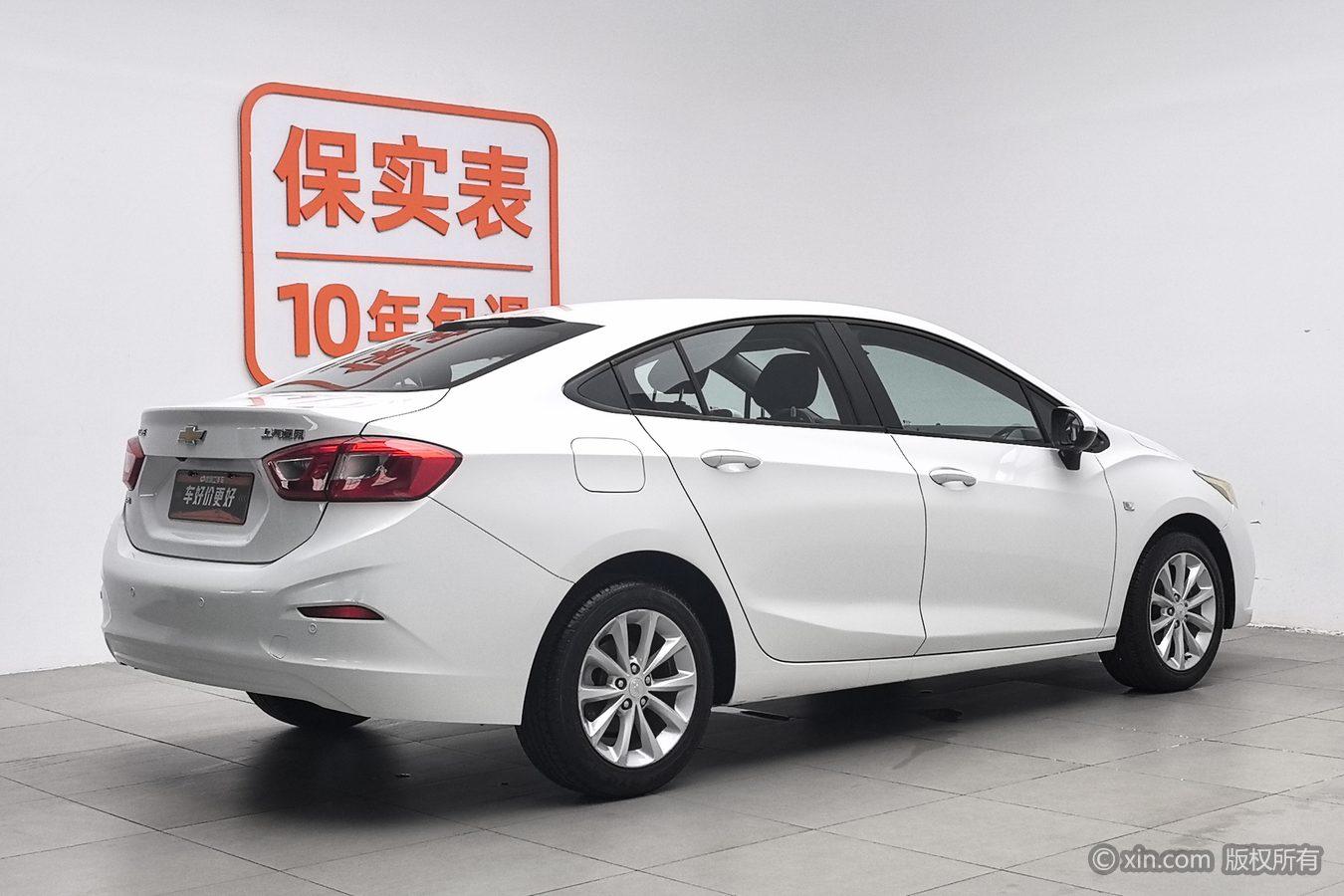 Chevrolet Cruze 2018 320 AT