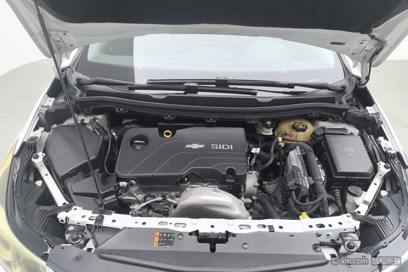 Chevrolet Cruze 2018 320 AT