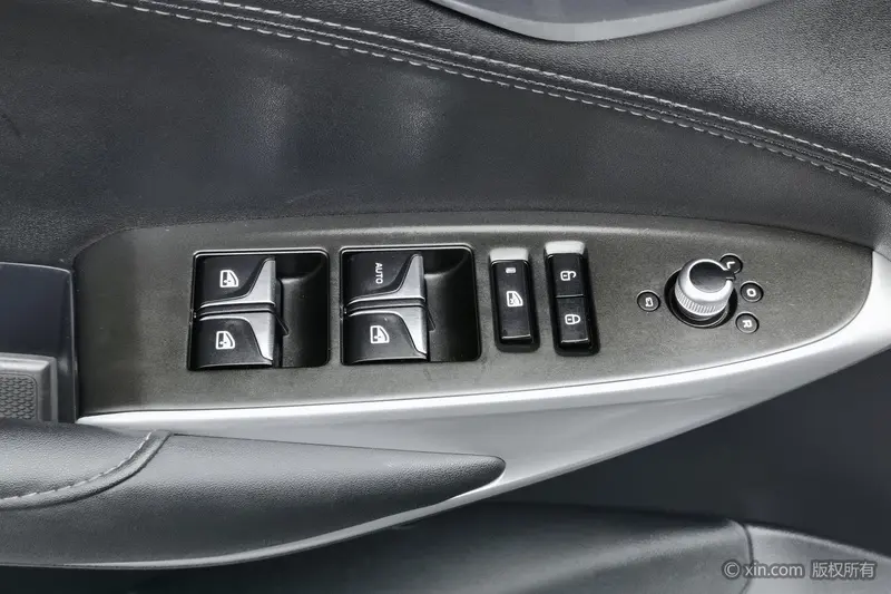 Changan CS 75 PLUS 1.5 T AT Premium — фото 17