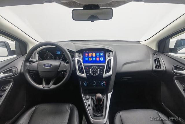 Ford Focus 2017 1.6 L MTComfort — фото 13