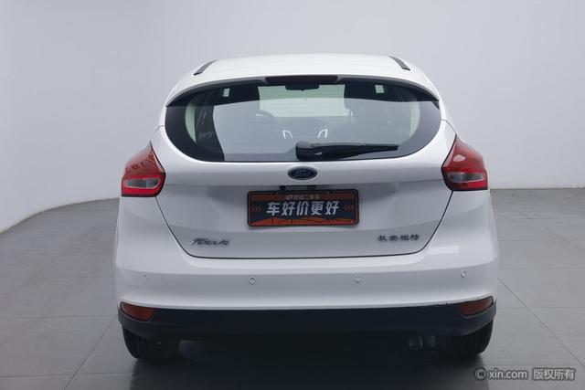 Ford Focus 2017 1.6 L MTComfort — фото 3