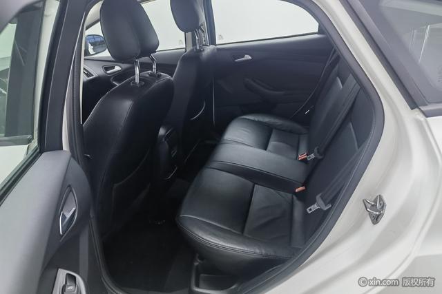 Ford Focus 2017 1.6 L MTComfort — фото 20
