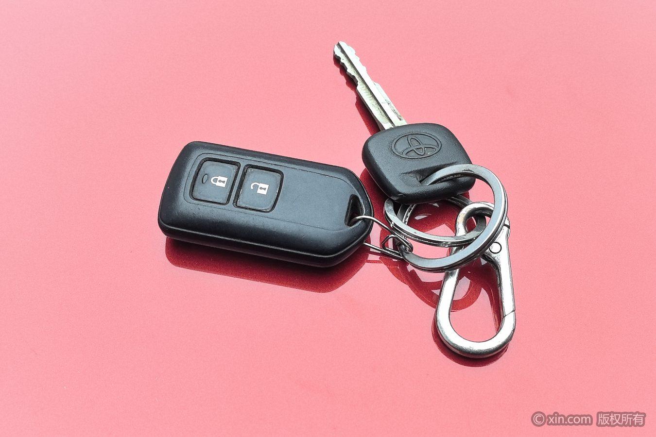 Toyota Yaris L Zhixuan YARIS L 2014 1.3E MT
