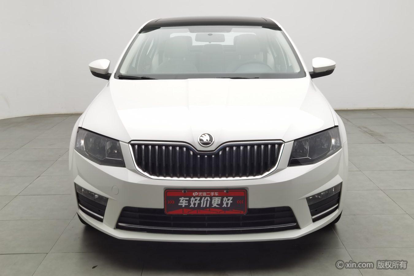 Skoda Octavia 2017 1.6L MT