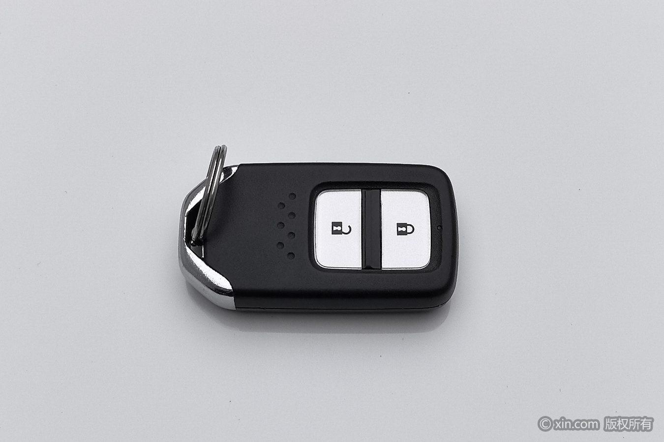 Honda Jade 2014 1.8L CVT Luxury 5 мест