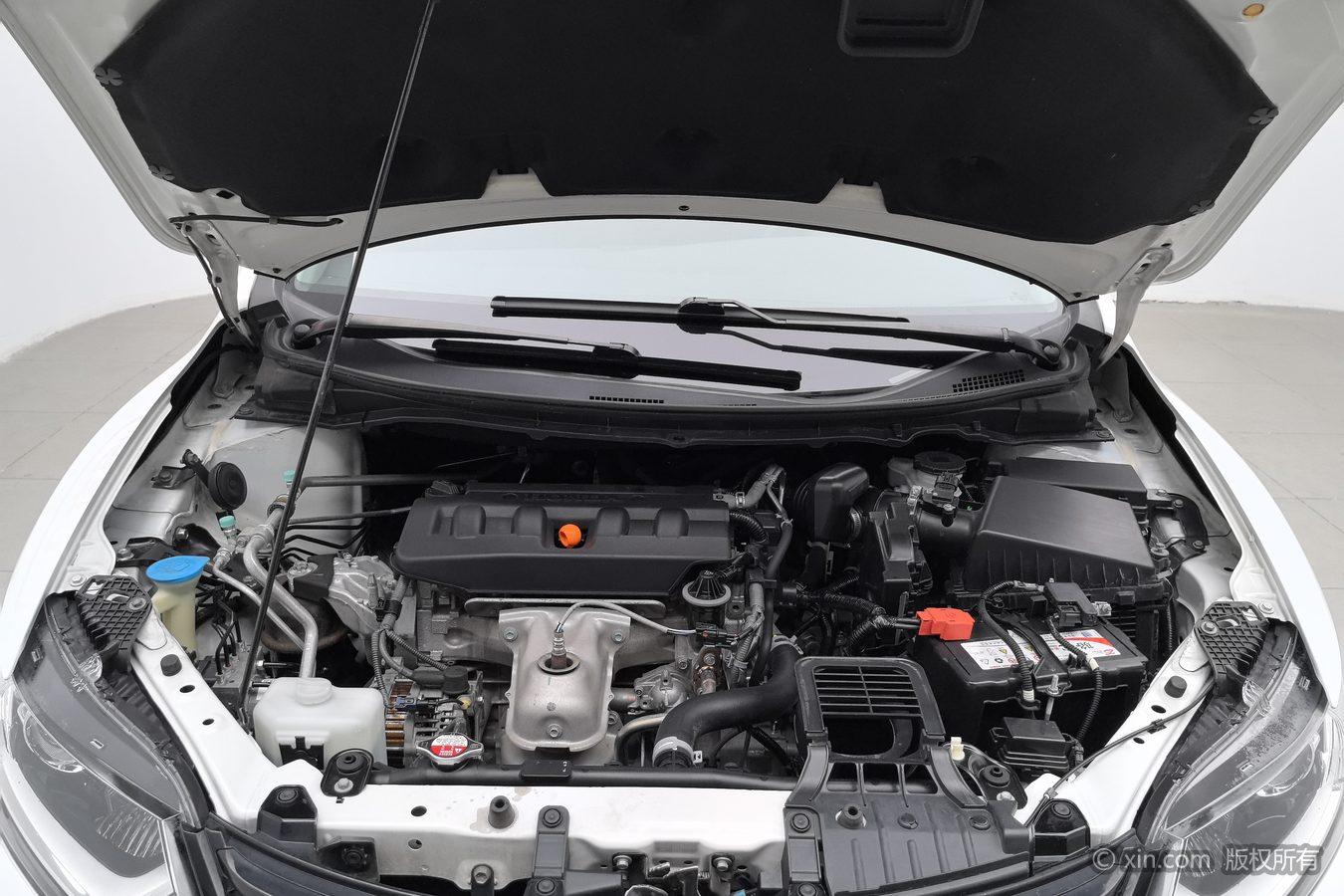 Honda Jade 2014 1.8L CVT Luxury 5 мест