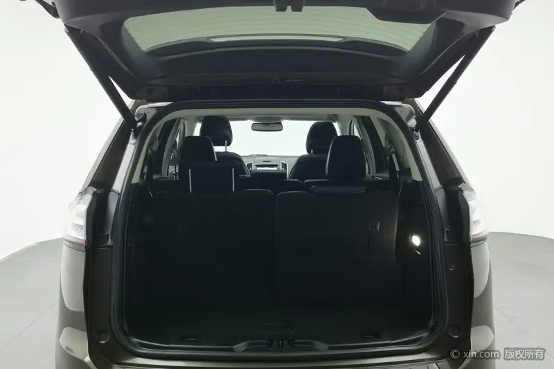 Ford Edge — фото 19