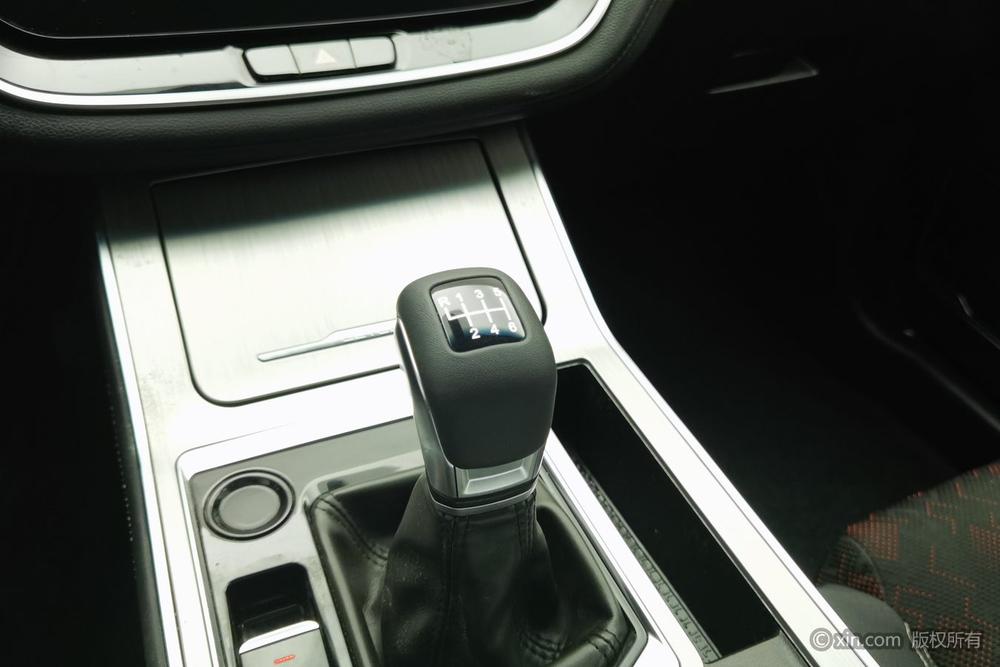JETOUR X70, фото 15