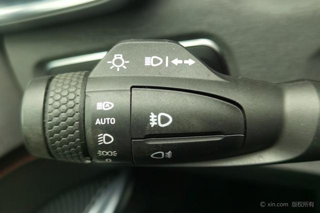 Lynk & Co 02 2019 2.0 T AT 2 WD Pro VI — фото 15