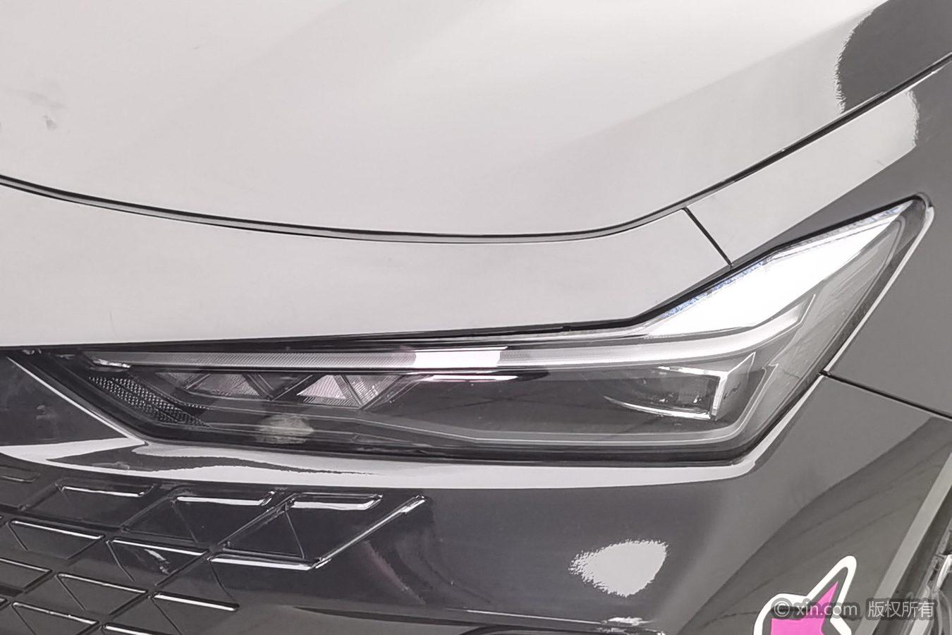 Changan UNI-V 2023 2.0T