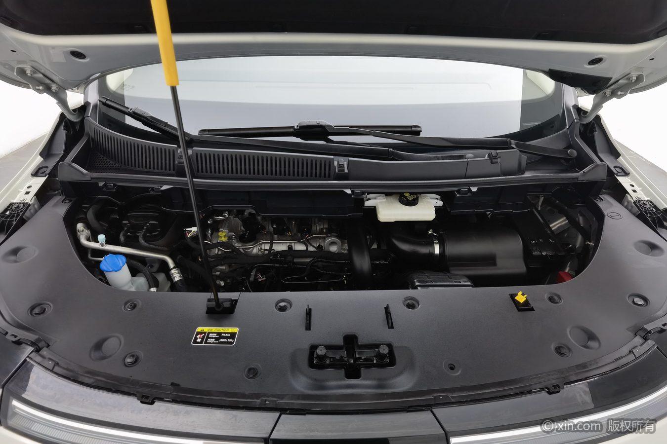 Bestune M9 2023 zun xiang xing