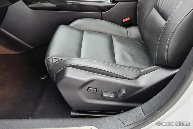 Citroen C5 2017 350 THP ATLuxury — фото 17