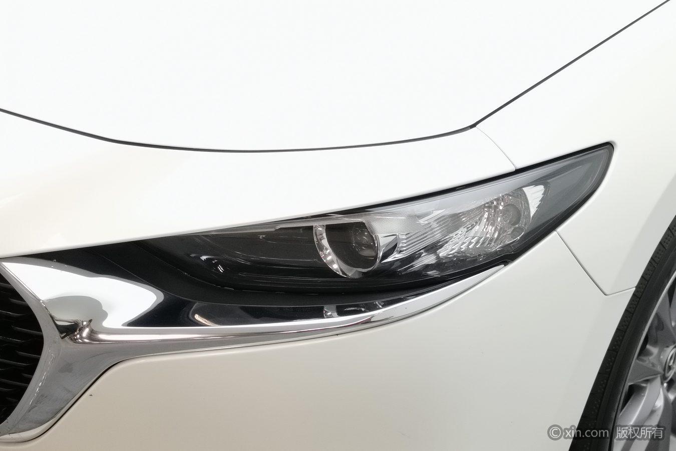 Mazda Mazda3 3 2020 1.5L AT
