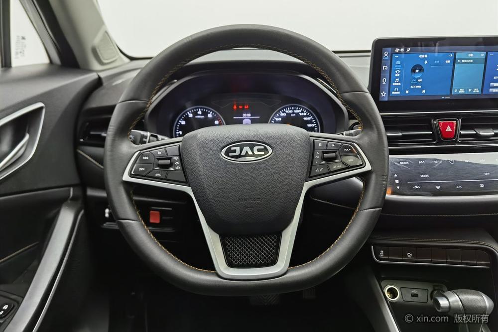 JAC Refine S4, фото 14