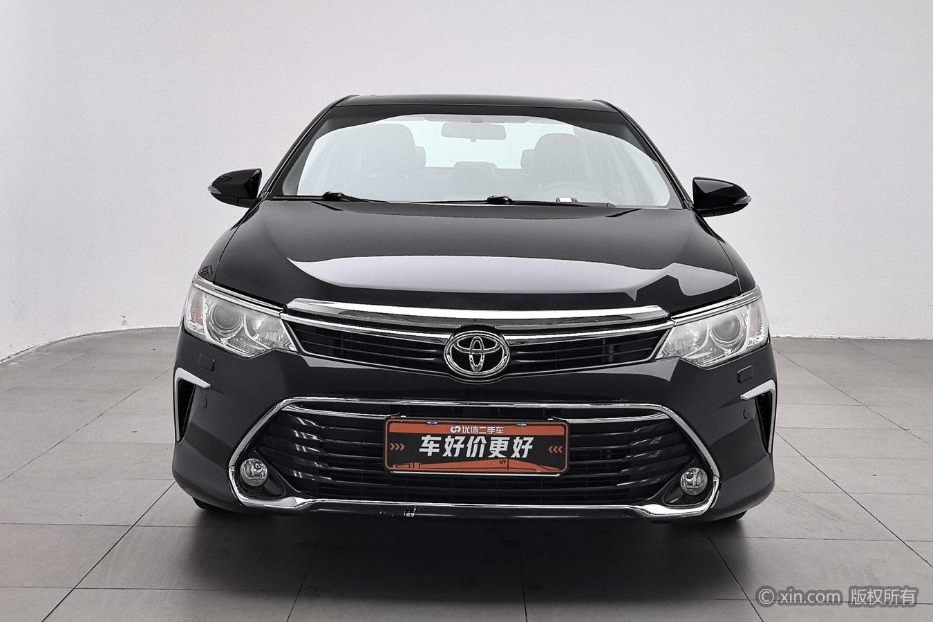 Toyota Camry 2016 2.5G Luxury