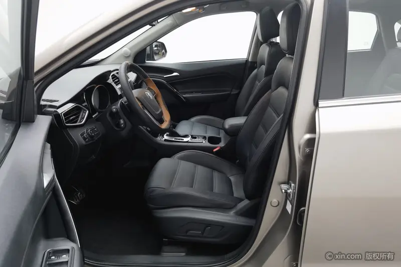 MG 2.0 TGI TST 4 WD Flagship — фото 12