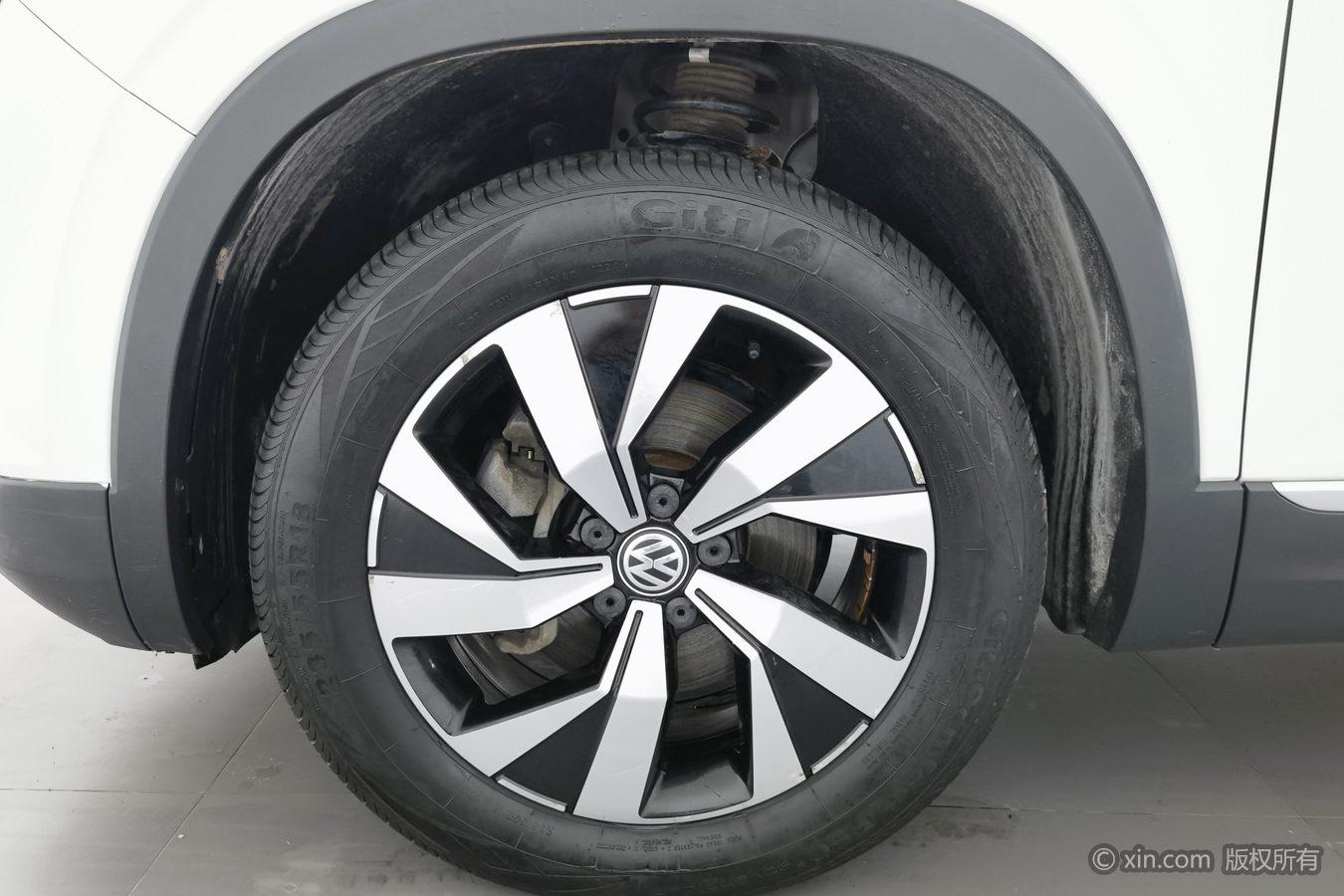 Volkswagen Tayron 2019 330TSI Luxury VI
