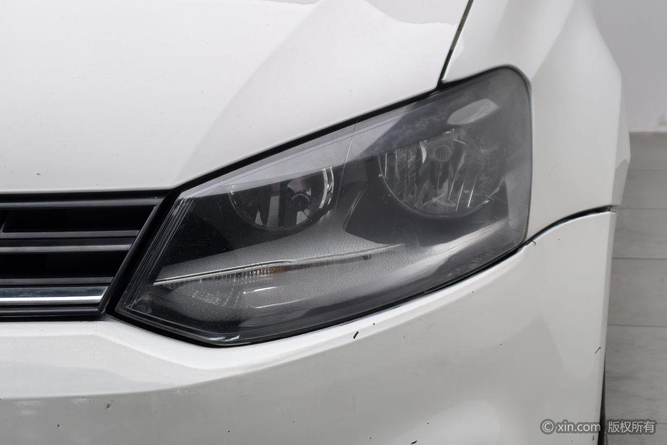 Volkswagen Polo 2016 1.4L MT
