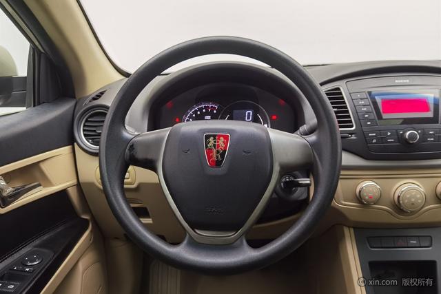 Roewe 350 2015 1.5 L MT — фото 14