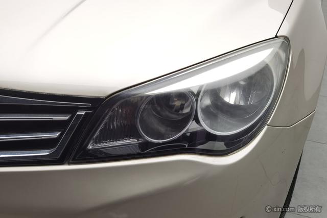Roewe 350 2015 1.5 L MT — фото 7