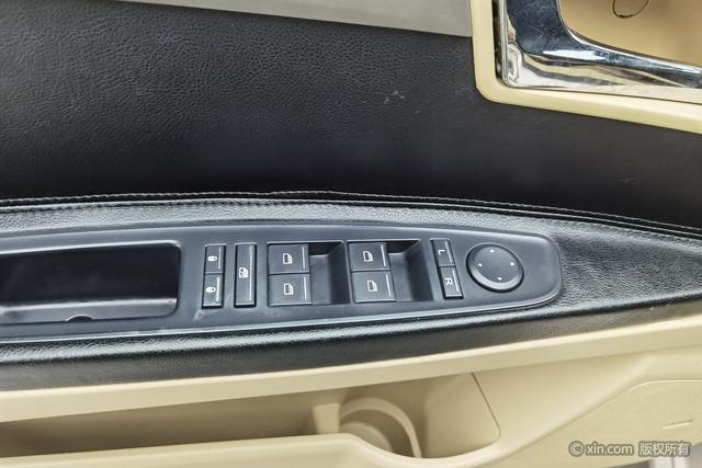 Roewe 350 2015 1.5 L MT — фото 10