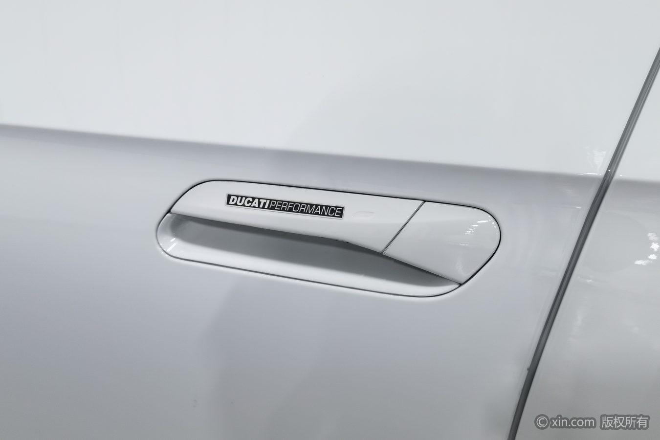 Volkswagen ID.4 X 2023 Smart