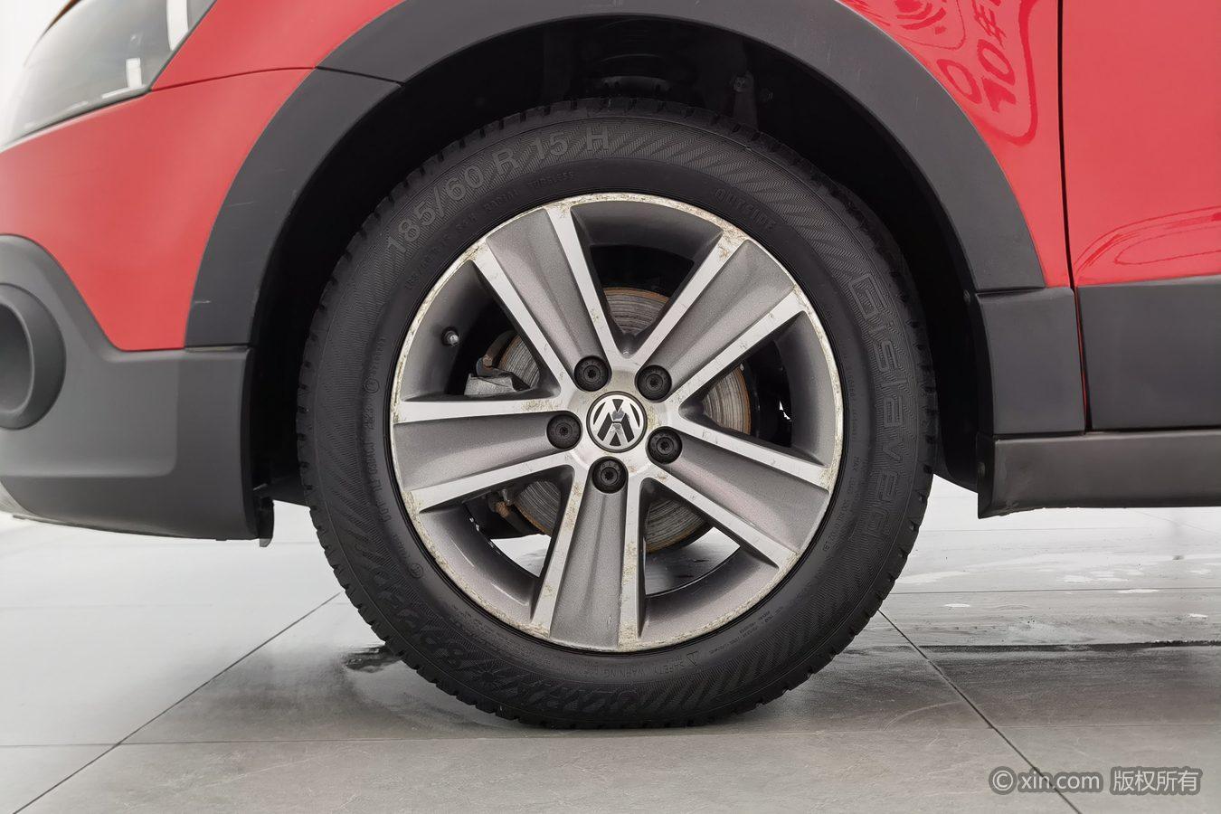 Volkswagen Polo 2012 1.6L Cross POLO AT