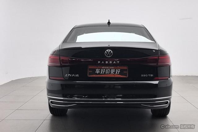 Volkswagen Passat 2023 330 TSI — фото 3