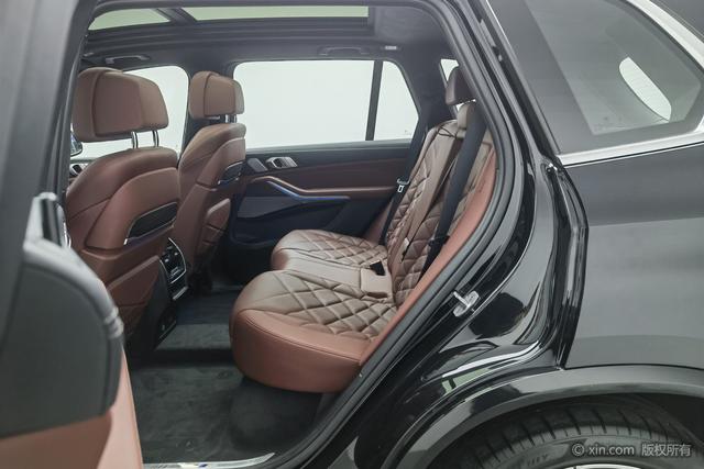 BMW X5 2022 x Drive 40 Li M — фото 19