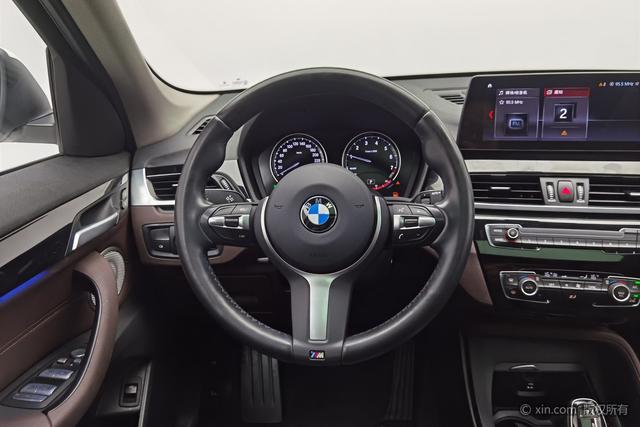 BMW X1 2022 s Drive 25 Li Leading — фото 13