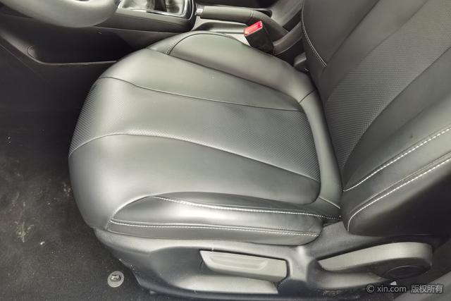 Roewe i5 2020 Синий из Китая, фото 4