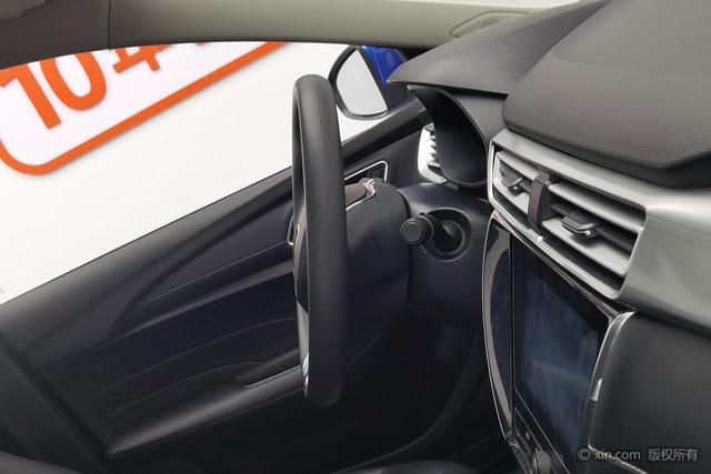 Roewe i5 id 3804782 из Китая 23