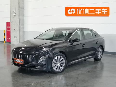 Hongqi E-QM5