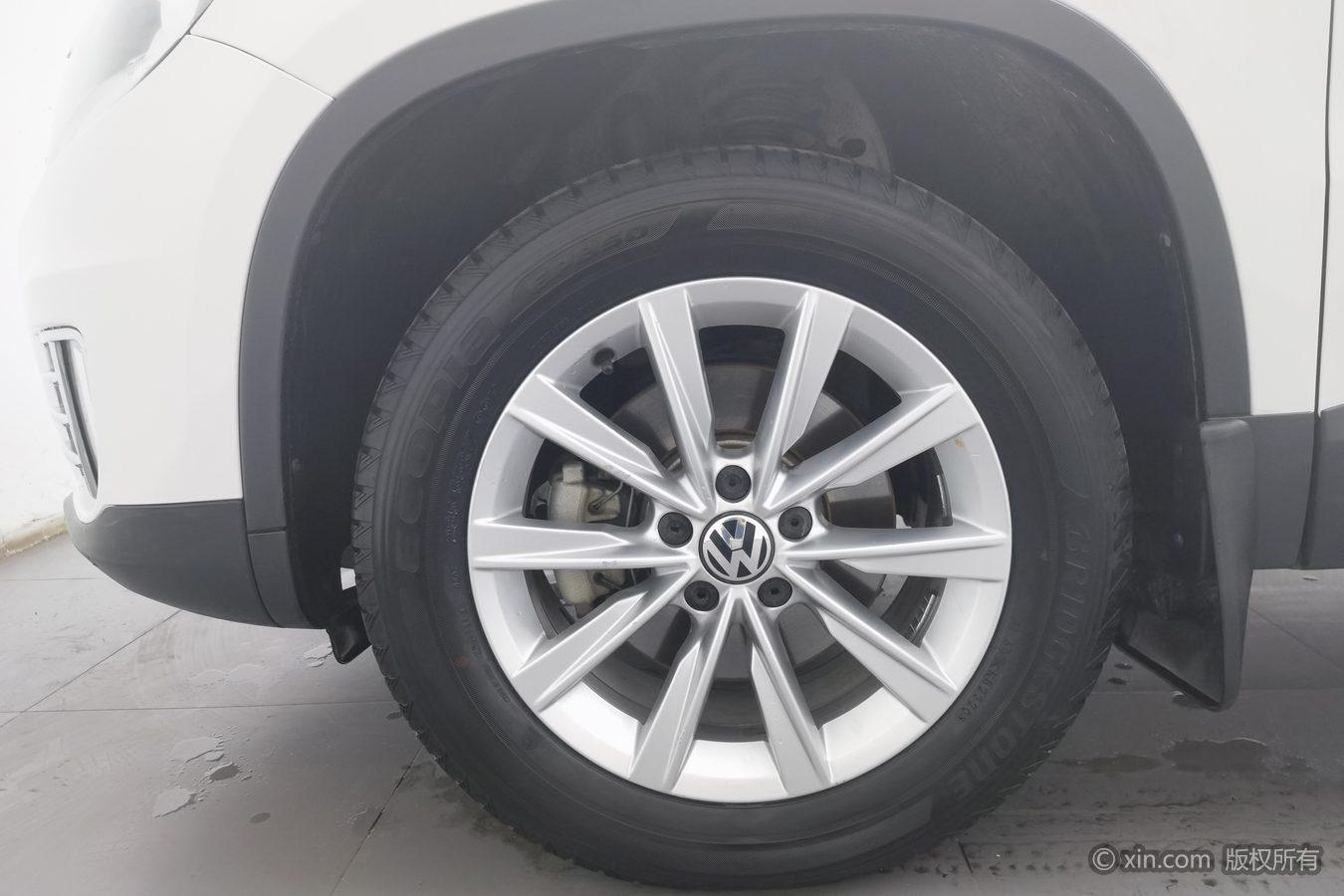 Volkswagen Tiguan 2015 1.8TSI AT Comfort