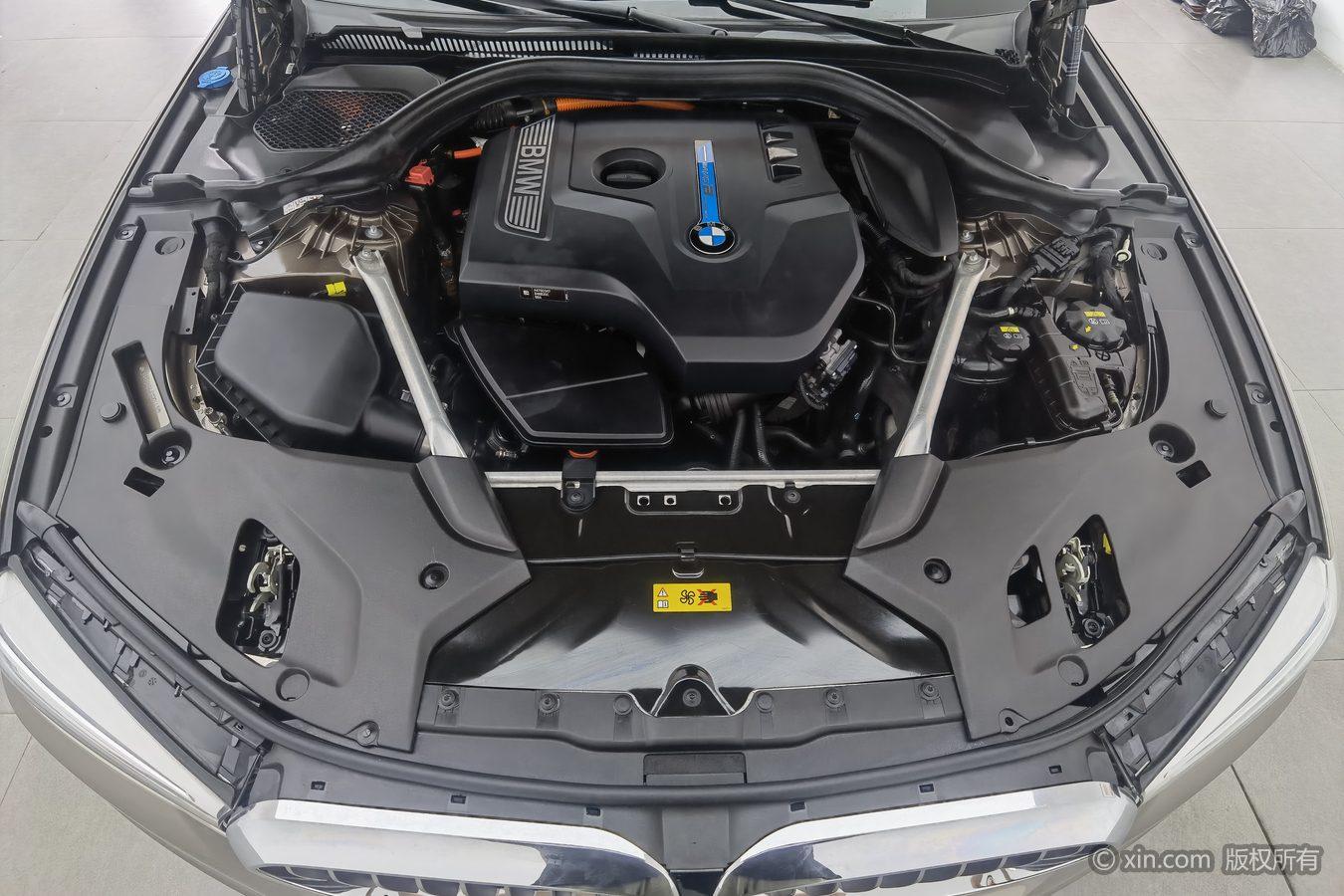 BMW 5 серииPHEV 5 PHEV 2018 530Le Luxury