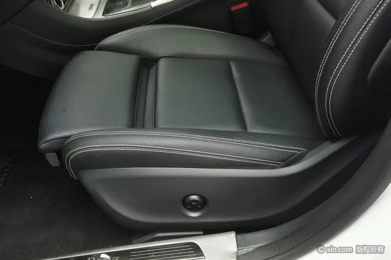 Mercedes-Benz GLA — фото 13