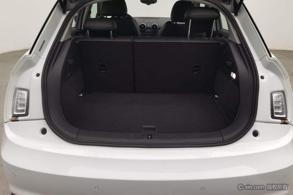 Заказать Audi Audi A1 2016 года за 1 326 669 ₽  из Китая
