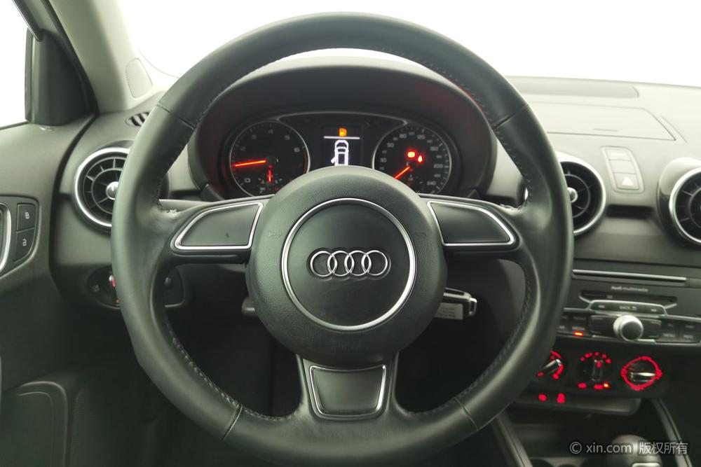 Заказать Audi Audi A1 2016 года за 1 326 669 ₽  из Китая