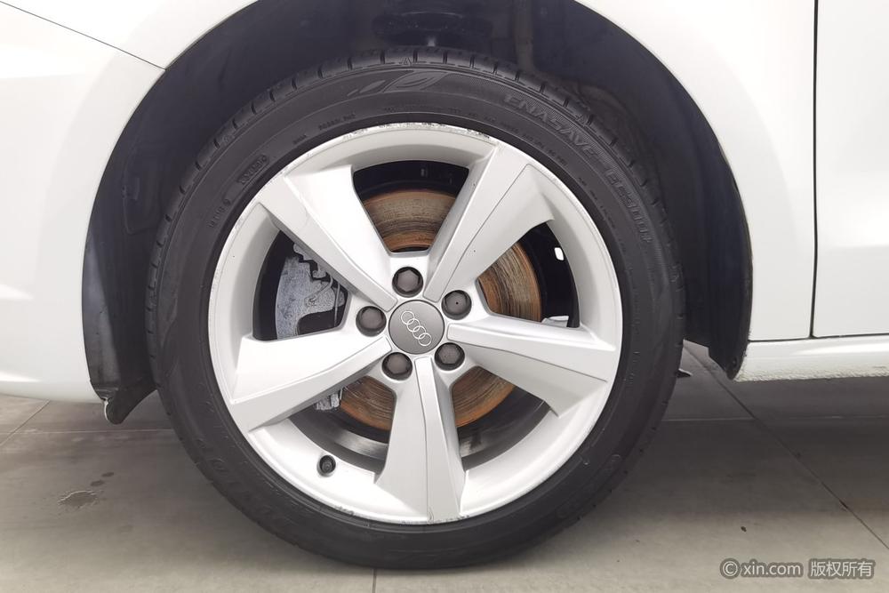 Заказать Audi Audi A1 2016 года за 1 326 669 ₽  из Китая