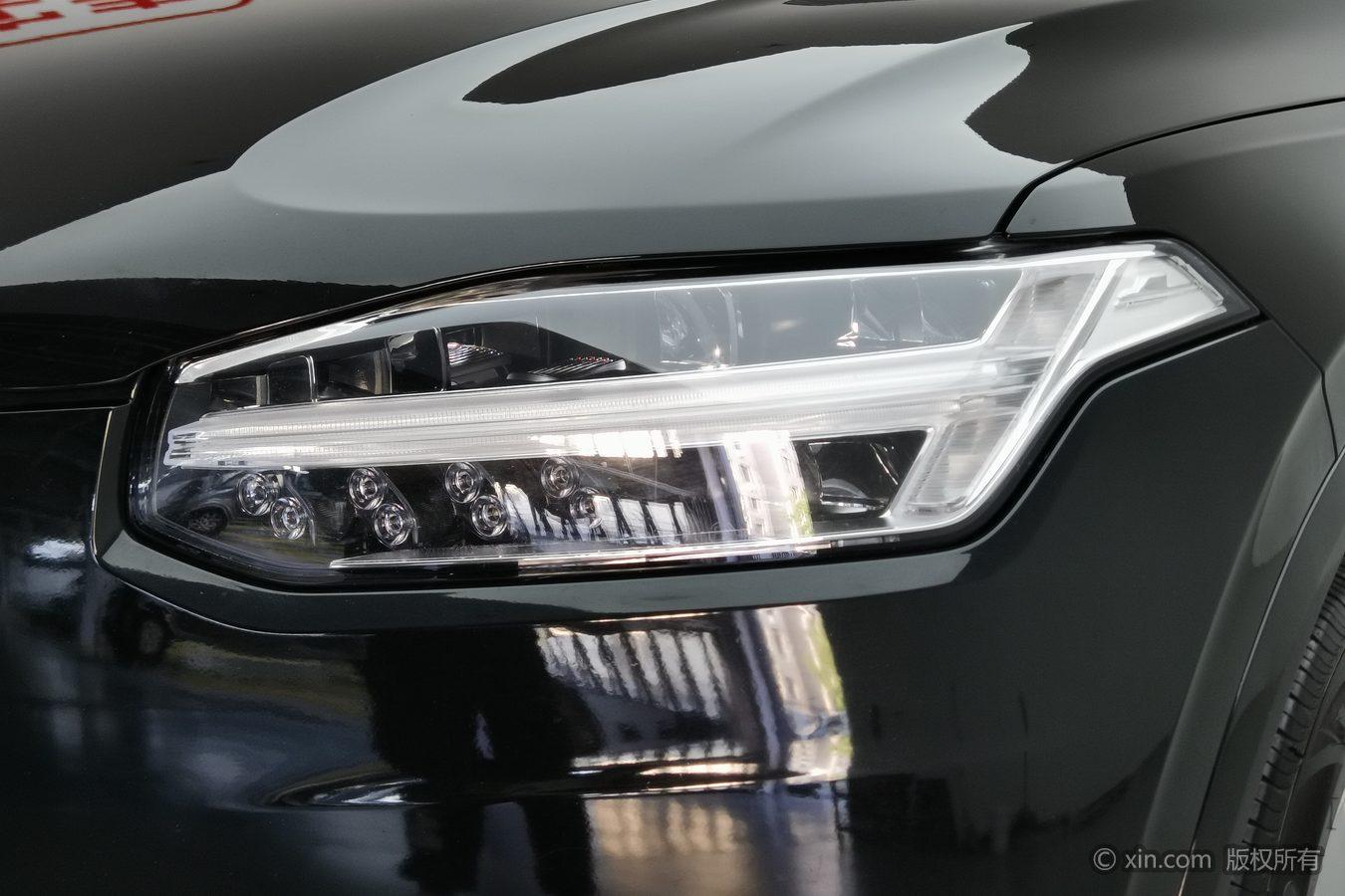 Volvo XC90 2018 T6 7 мест