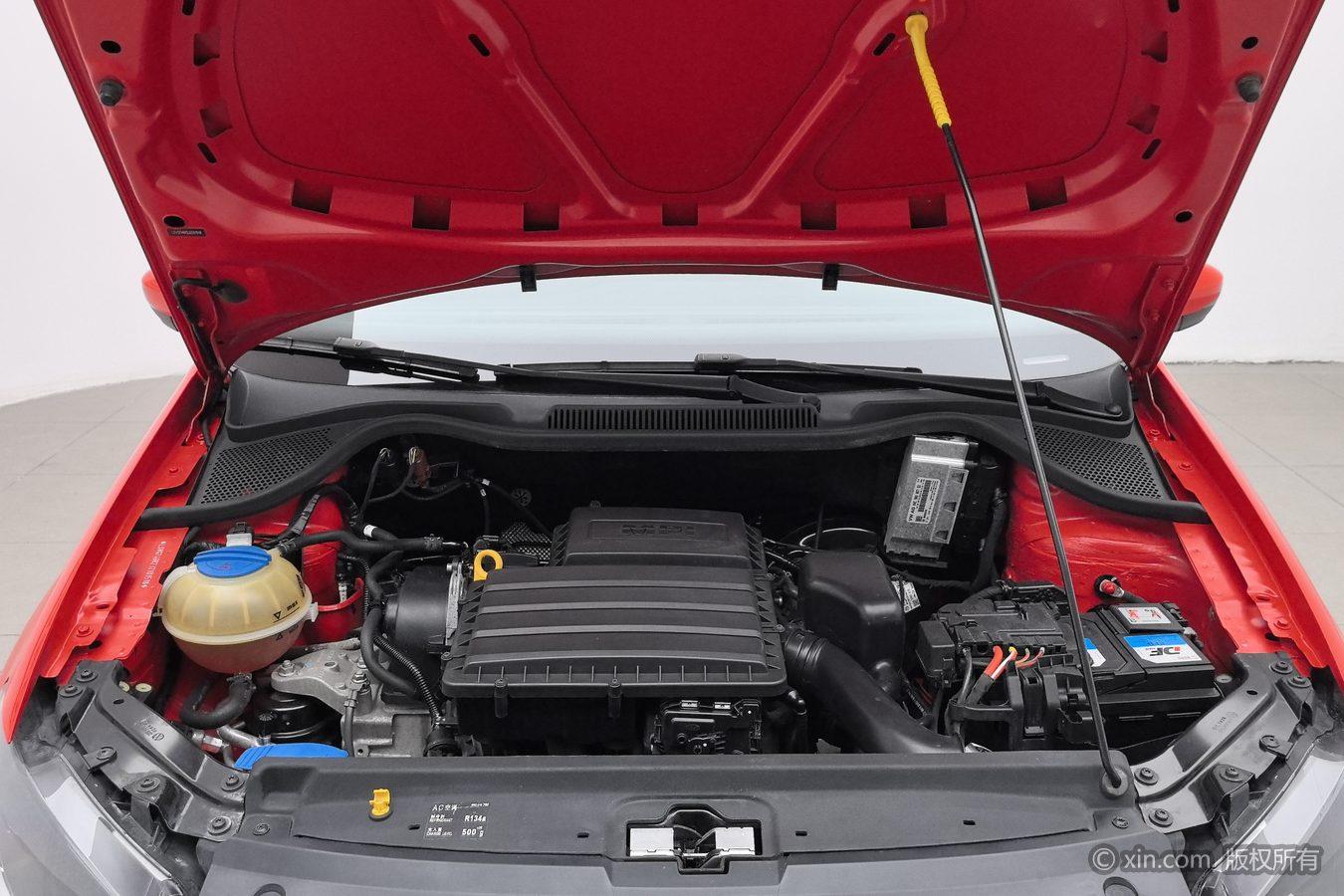 Volkswagen Polo 2018 1.5L AT