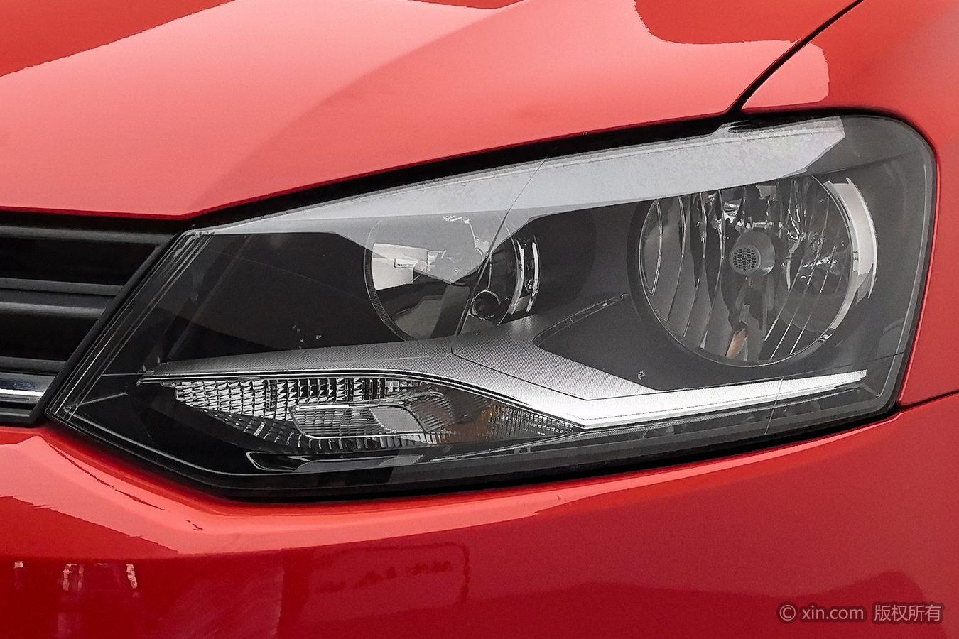 Volkswagen Polo 2018 1.5L AT