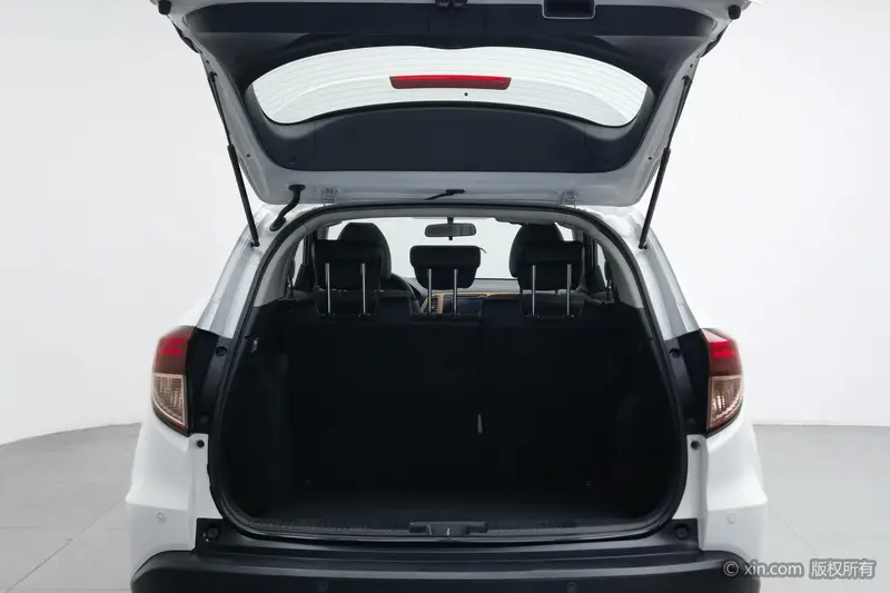 Honda Vezel 1.8L CVT моноприводный люкс — фото 18