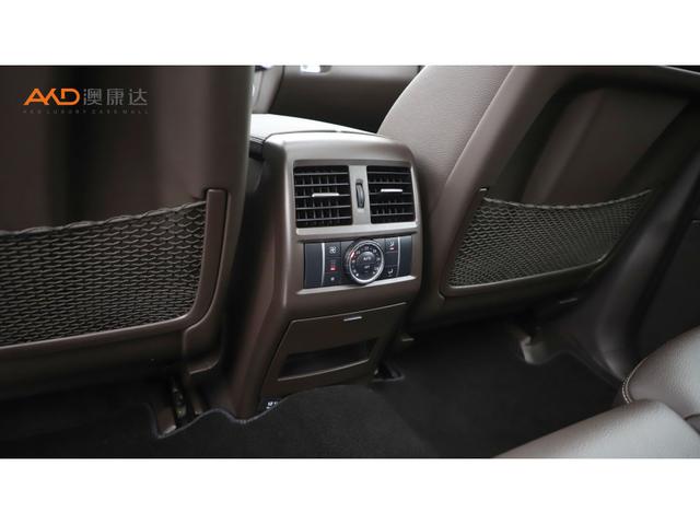 Mercedes-Benz GLS 2018 GLS 320 4 MATIC — фото 5