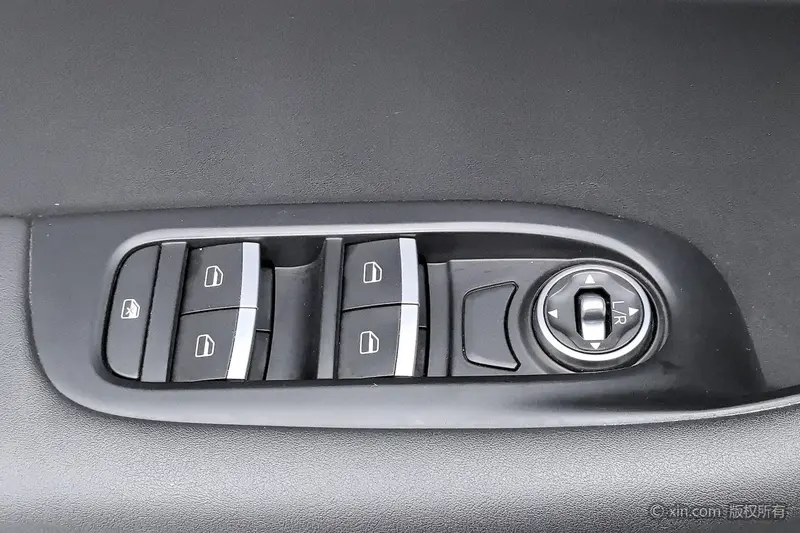 Chery Tiggo 8 — фото 16