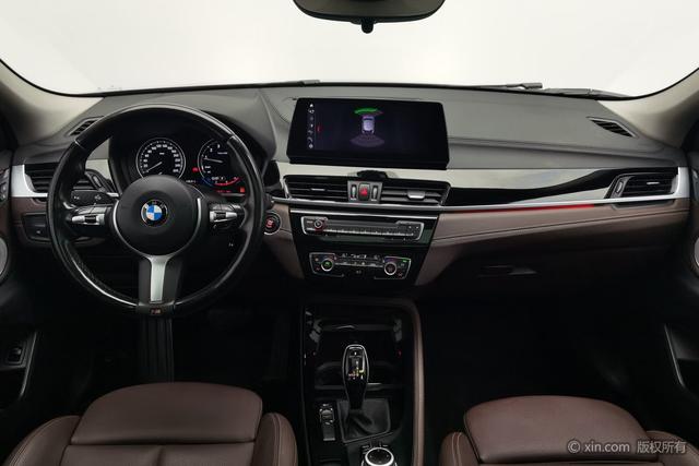 2021 BMW X2 thumbnail 4