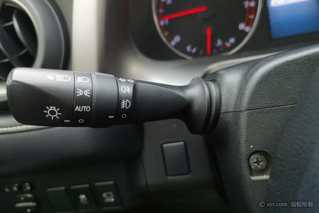 Toyota RAV4 2019 2.0 L CVT 2 WD X V — фото 15