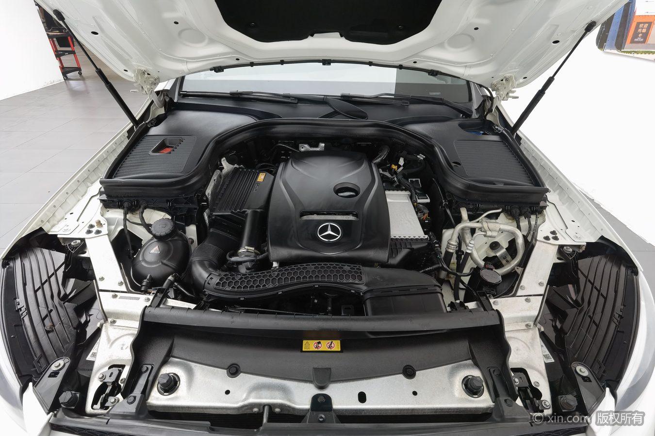 Mercedes-Benz GLC 2017 GLC 260 4MATIC